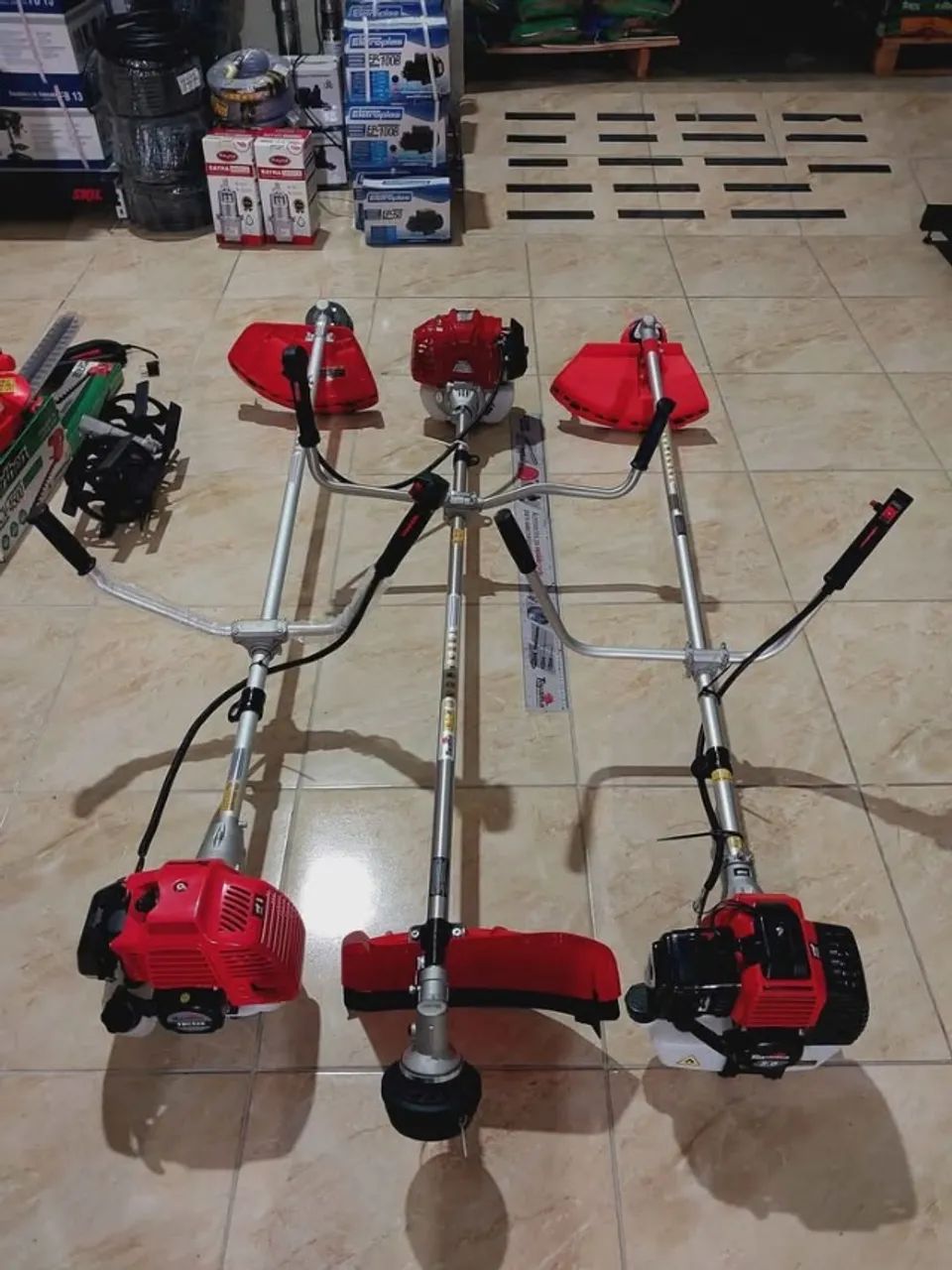 Roçadeiras a gasolina TBC52x com motor 2t e 4t Toyama - Nova/Loja - Foto 4