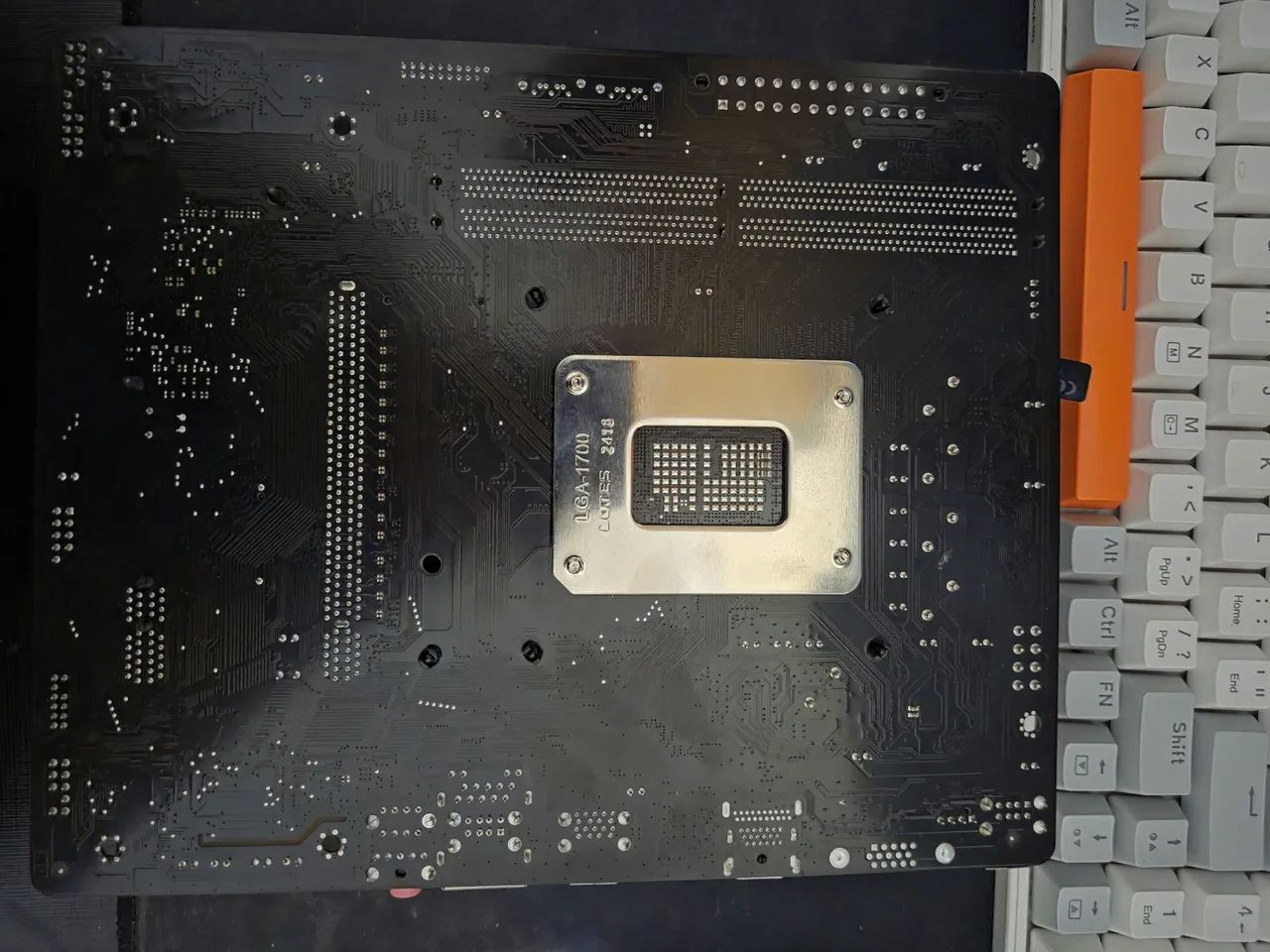 processador intel core i5 12400f + placa mãe h610m k gigabyte - Foto 3