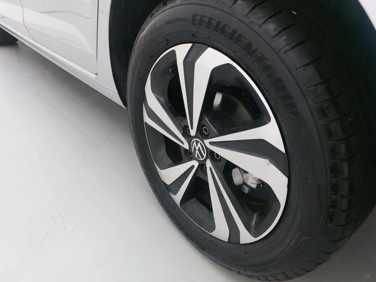 Volkswagen Virtus TSI 1.0 Flex 12V 4p Aut., foto 12 de 18