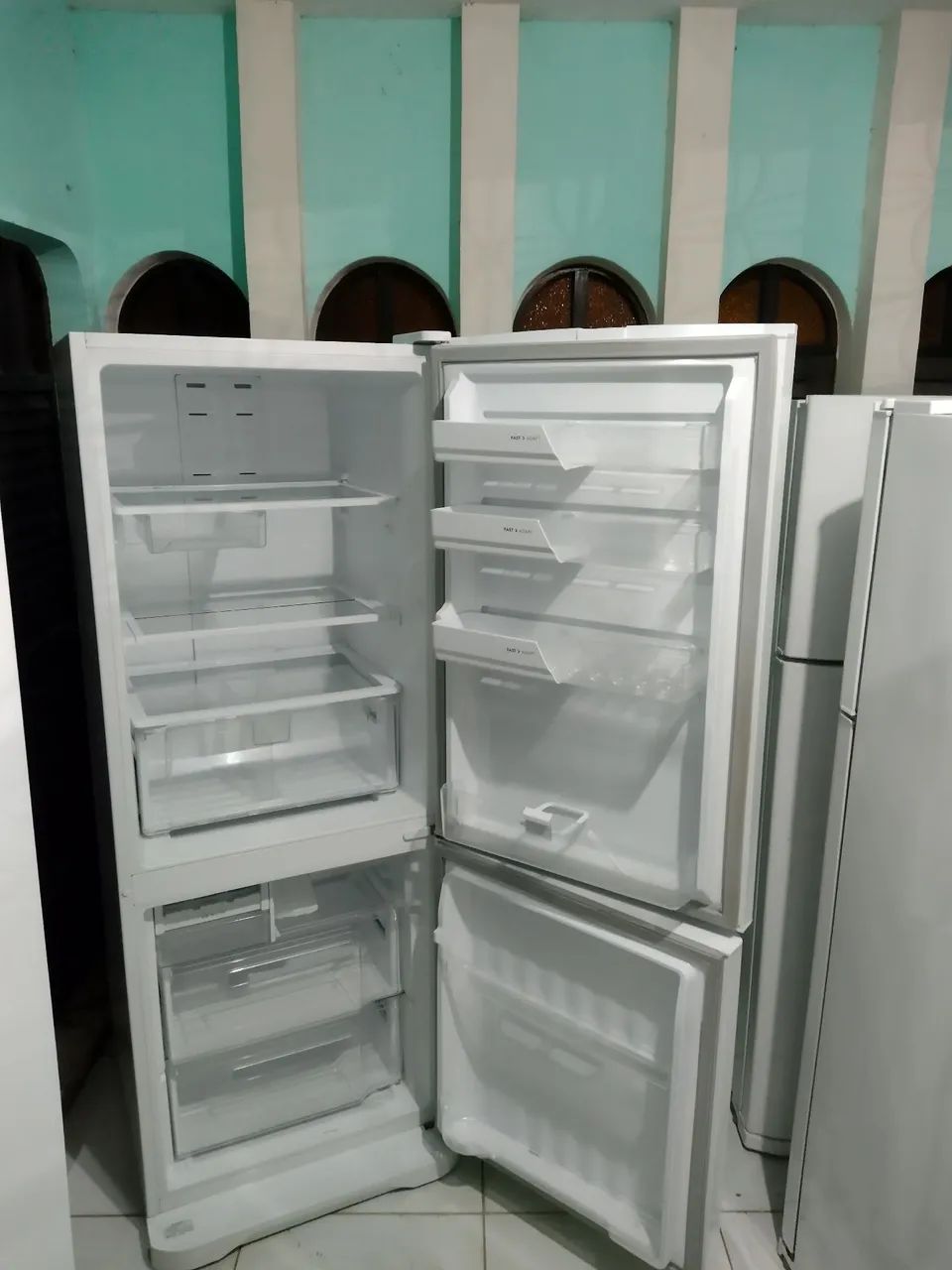 Vendo geladeira Eletrolux  - Foto 3