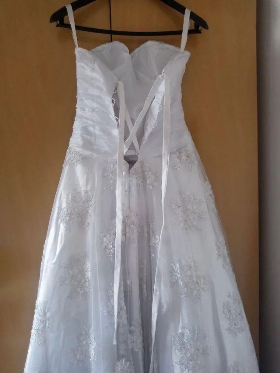 Vestido de noiva com véu tamanho P - Foto 5