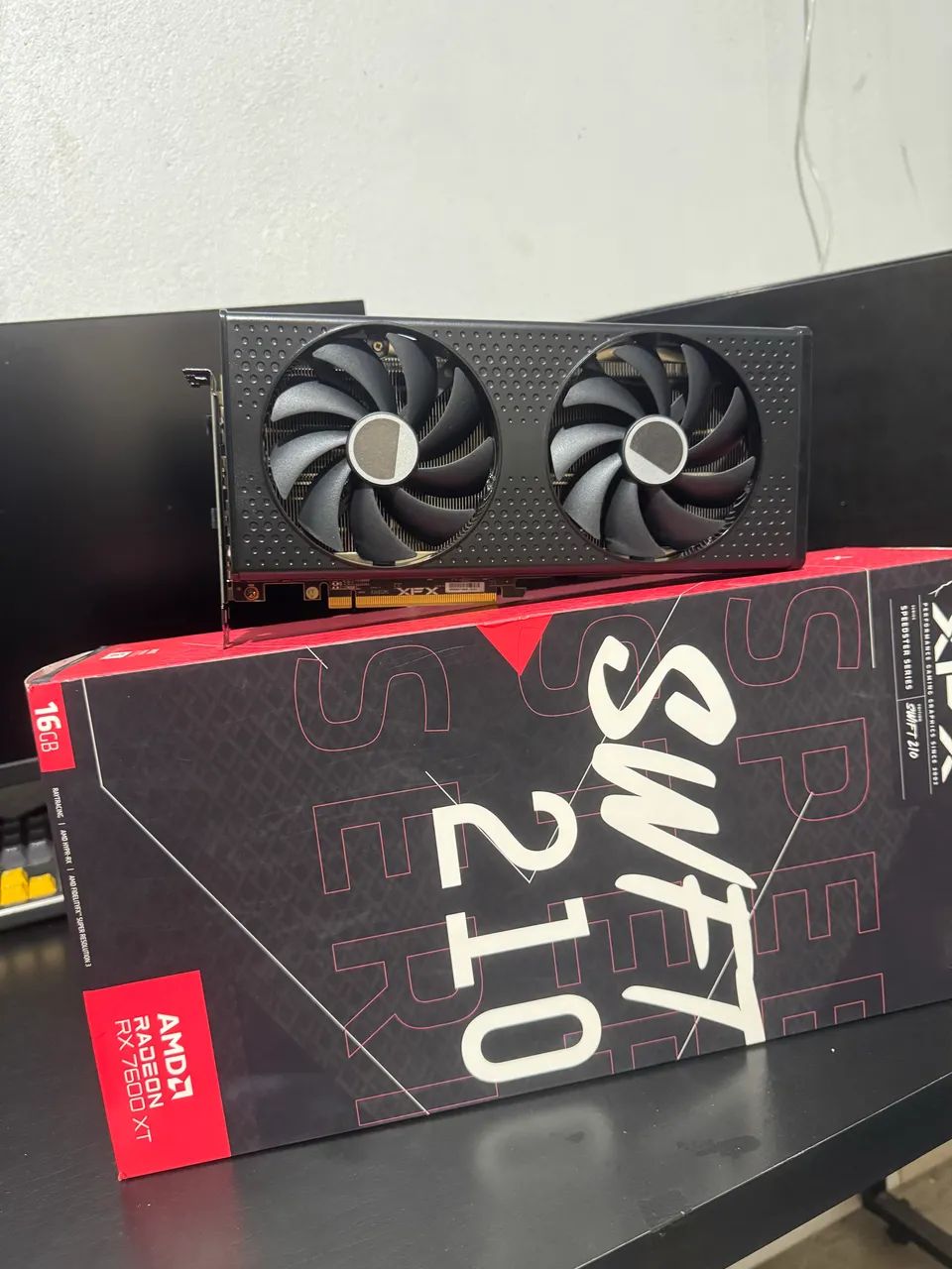 RX 7600XT 16GB  - Foto 2