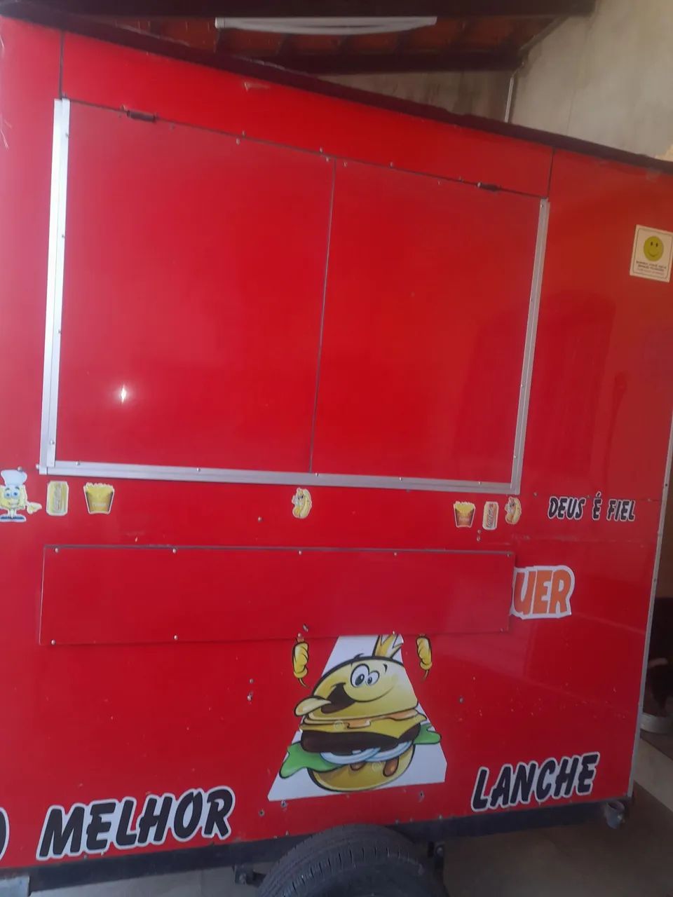 Vende-se  ou troco treiler food truck - Foto 2