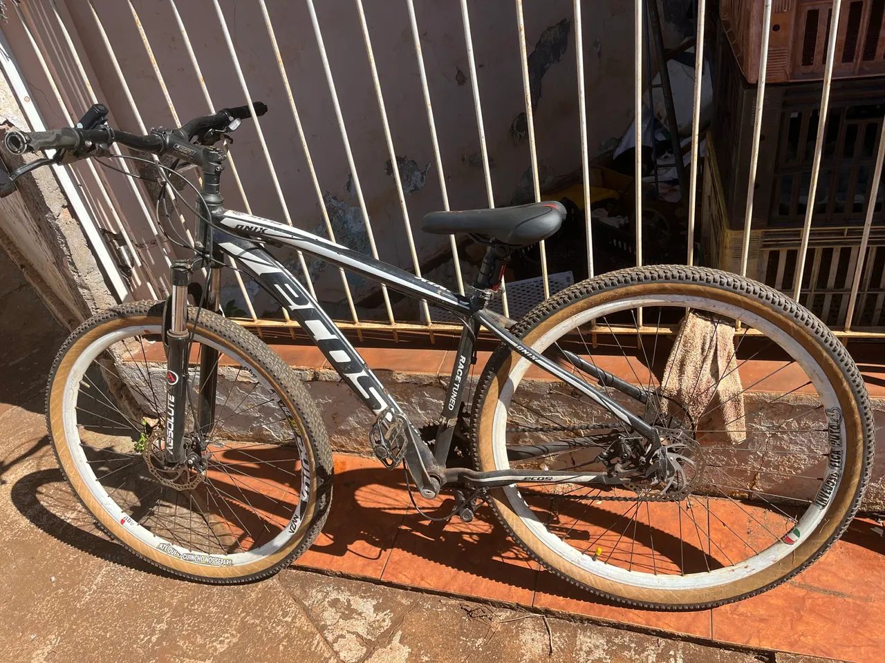 Bicicleta aro 29 - Foto 2