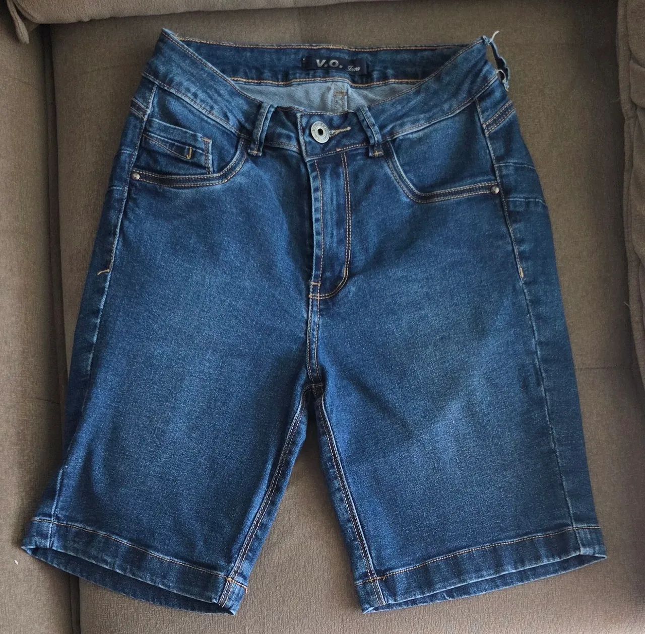 Bermuda  Jeans 38 V.O Jeans com elastano 