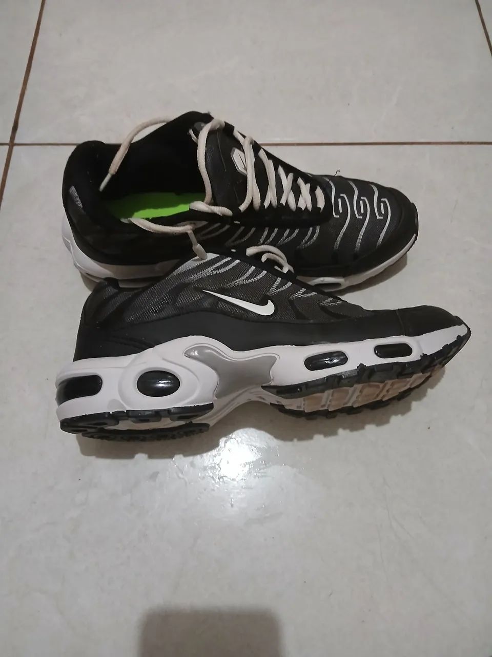 Vende-se sapato tn da nike seminovo  - Foto 4