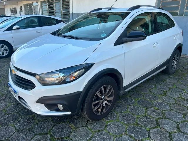 Chevrolet Onix Activ 1.4 8V Flex Aut. 4P 2019 - Foto 2