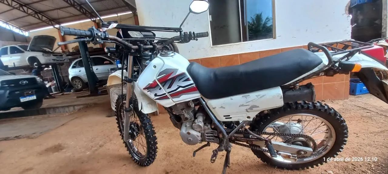 Vende-se moto XLR 2002