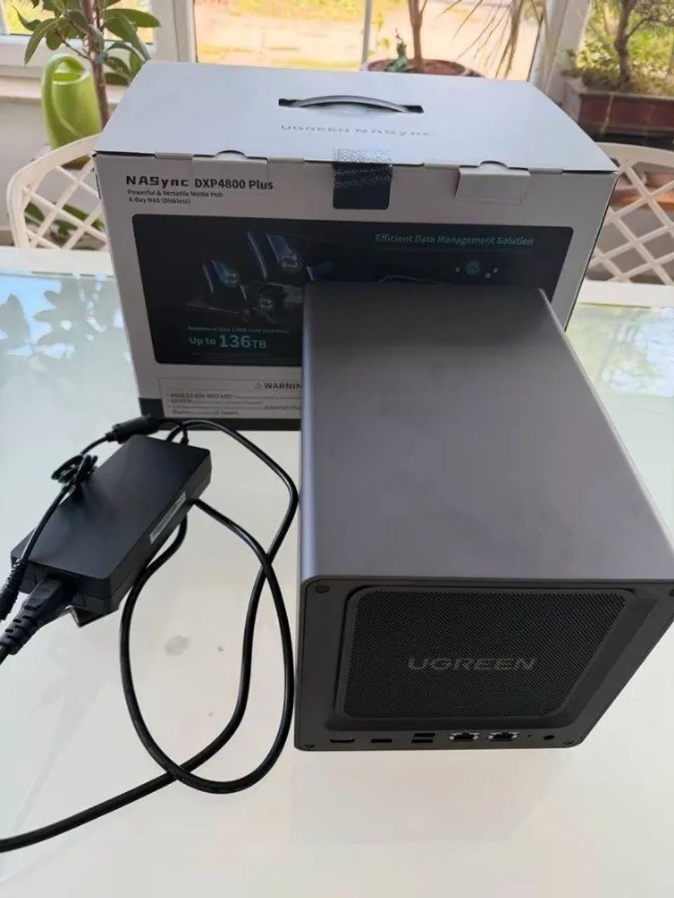 NAS UGREEN DXP4800 Plus - 8 GB RAM