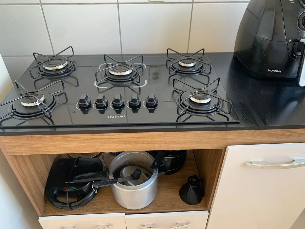 Cooktop e armarinho 