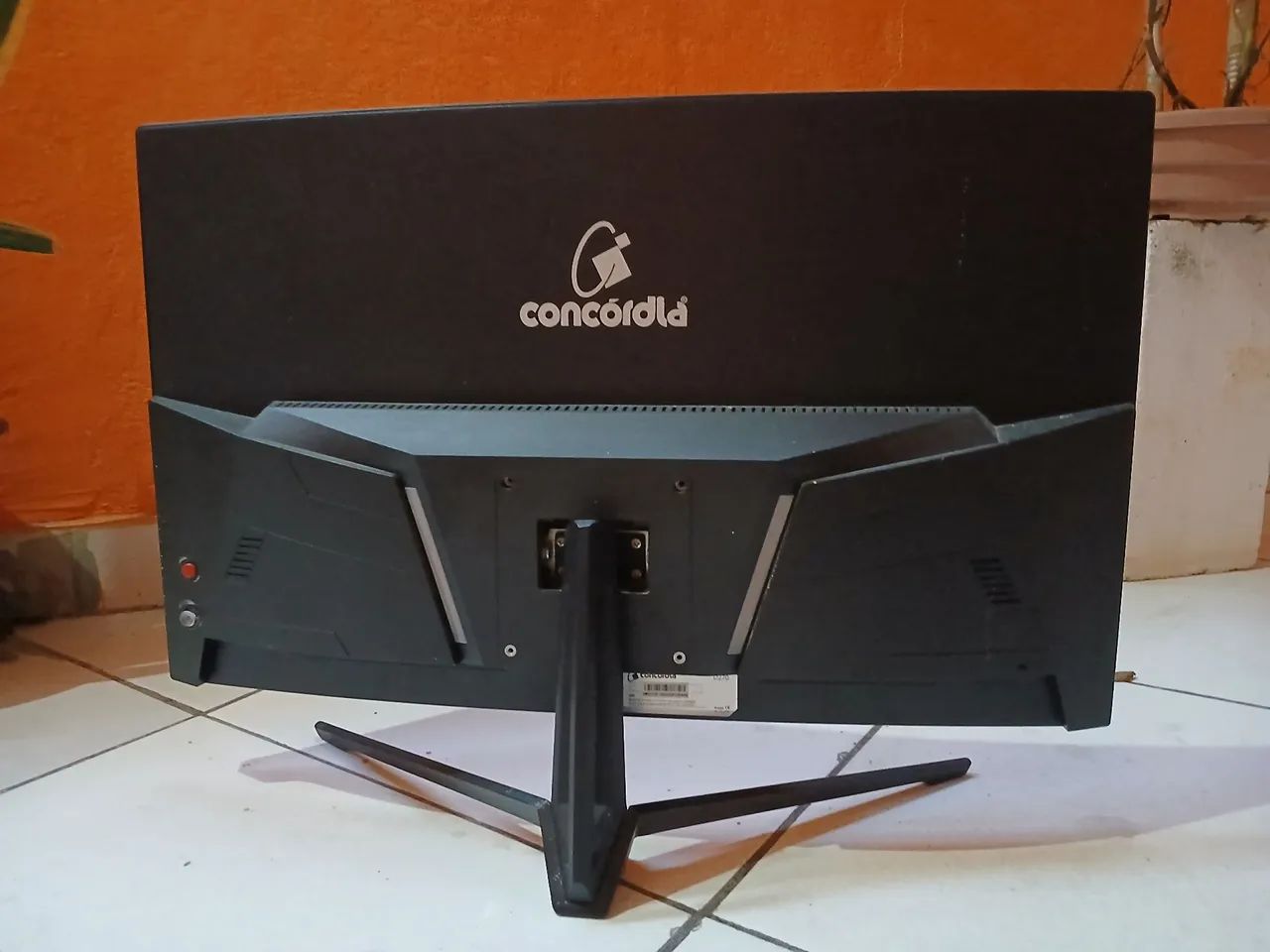 Monitor Gamer Curvo - Foto 2