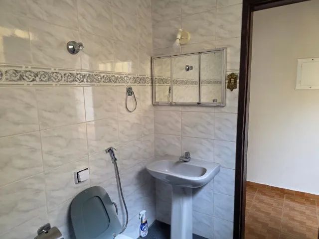  Casa para Aluguel com Amplo Quintal  - Foto 5