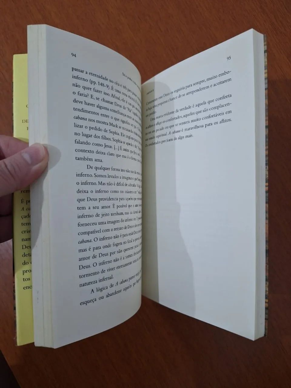 Livro Deus E A Cabana - Roger E. Olson - Foto 3