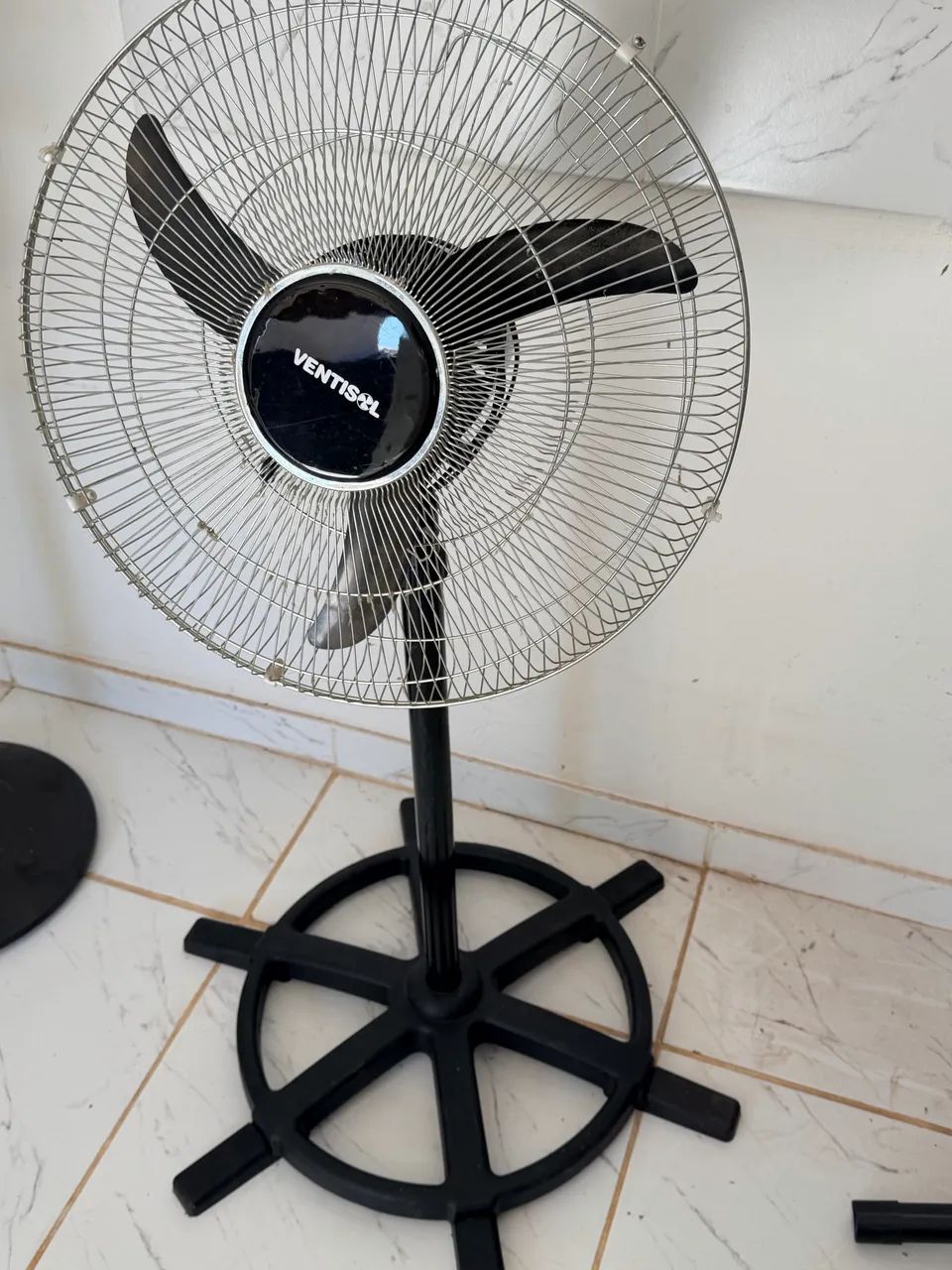 Ventilado com pedestal  - Foto 5