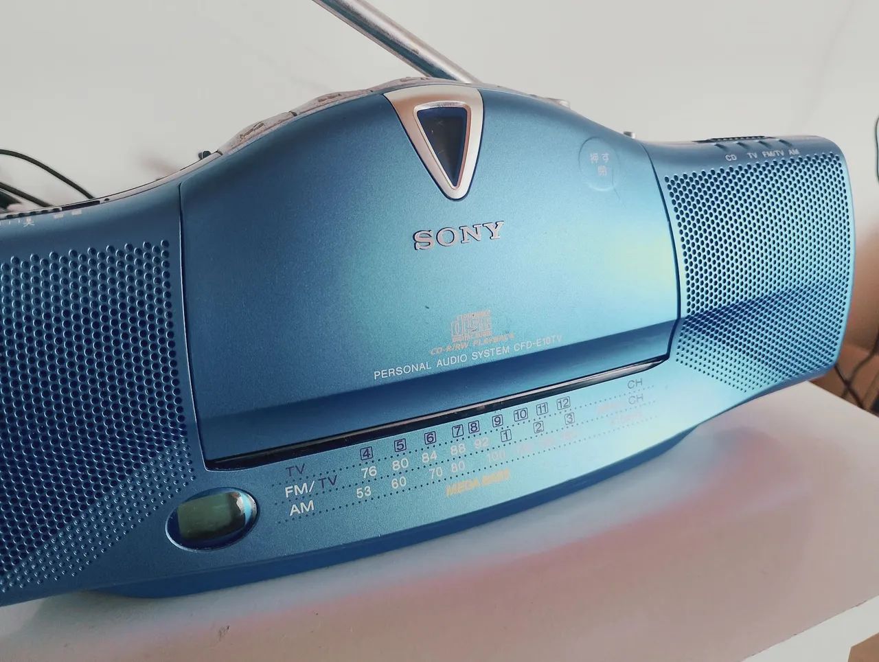 Rádio portátil Sony Cd player AM FM funcionando perfeitamente  - Foto 2