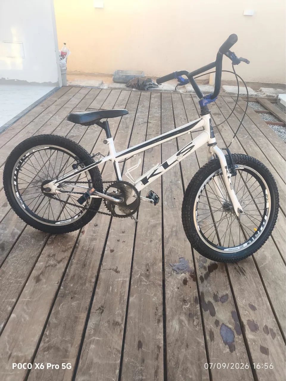 Vendo bicicleta estilo bmx aro 20