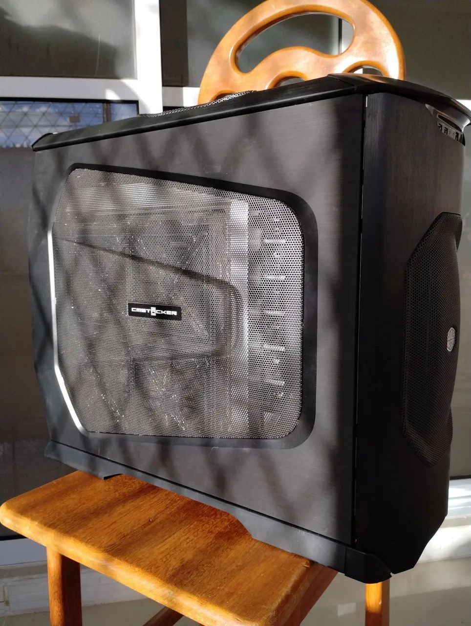 Gabinete Cooler Master Stacker 830 SE e fonte Cooler Master 1000w RS-A00-EMBA - Foto 2