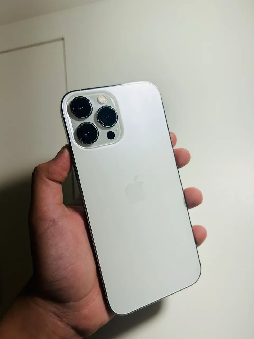 Iphone 13 Pro max - Impecável com Caixa - Foto 2