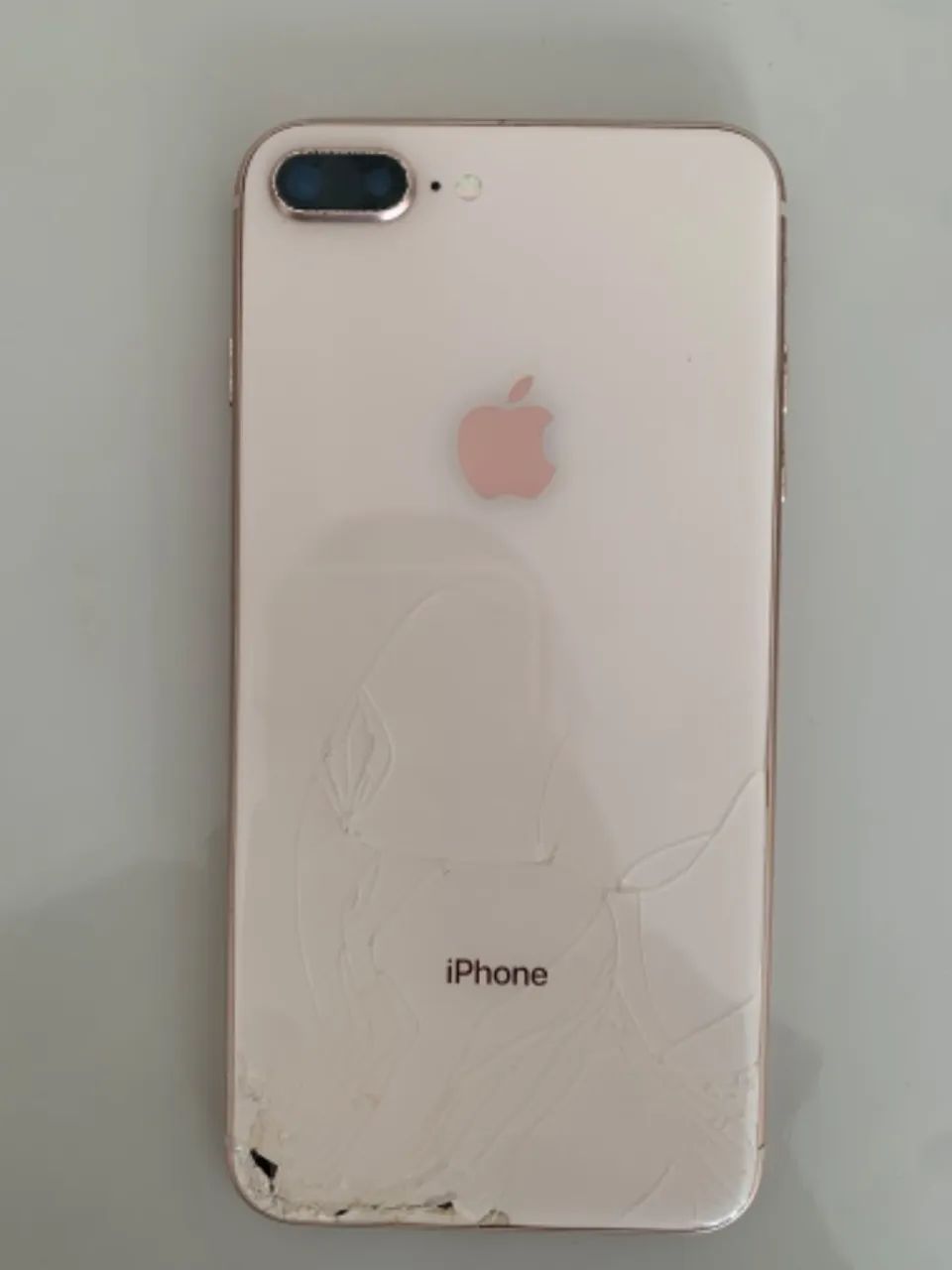 Celular iPhone 8 plus - Foto 3