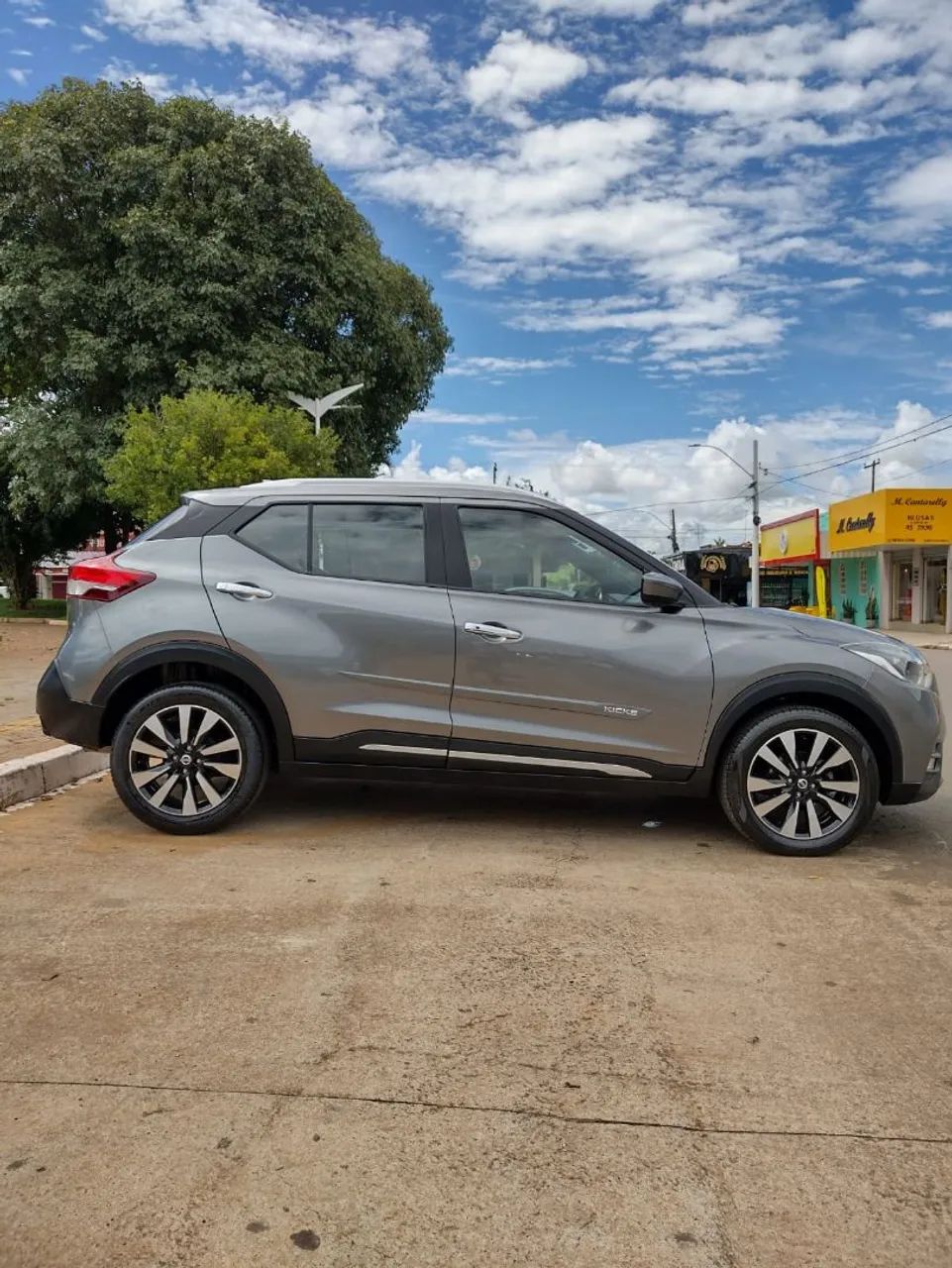 Nissan Kicks KICKS SL 1.6 16V FlexStar 5p Aut. 2018
