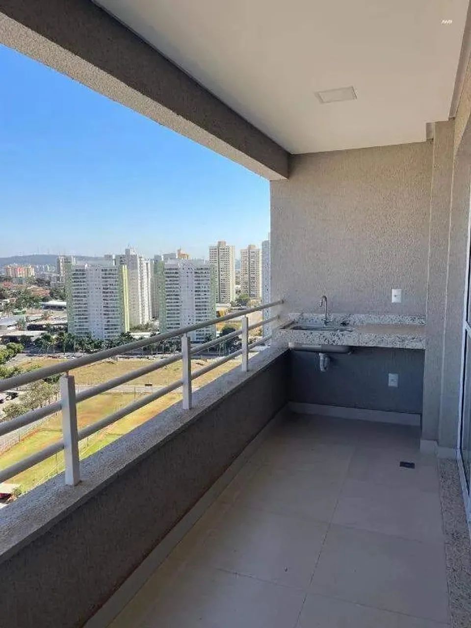 Apartamento 2 quartosQts sendo 1 suíteSuíte, com 1 vaga vaga de garagem, disponível para à