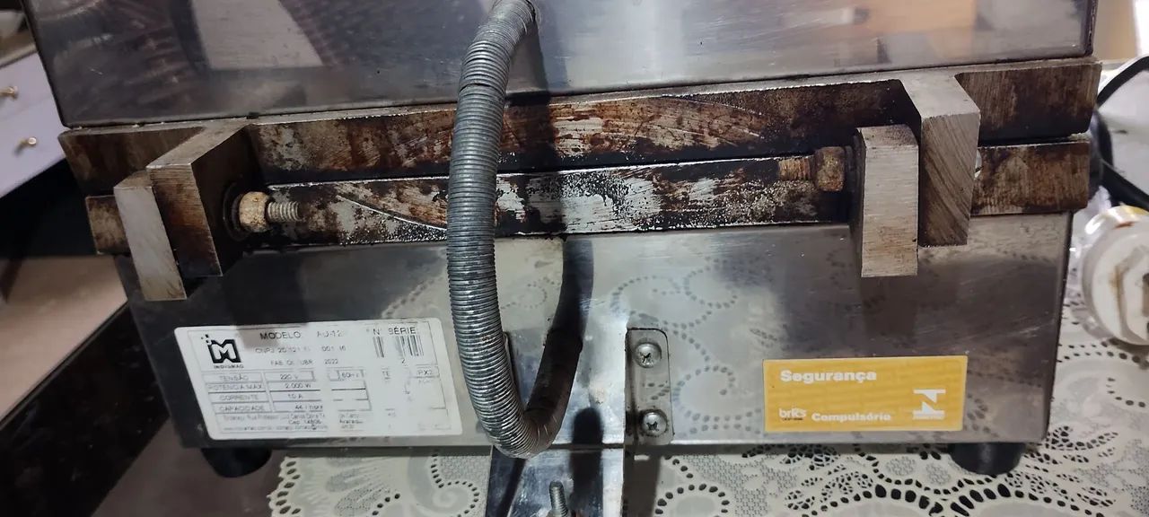 Crepeira elétrica 12 cavidades 220v - Foto 2