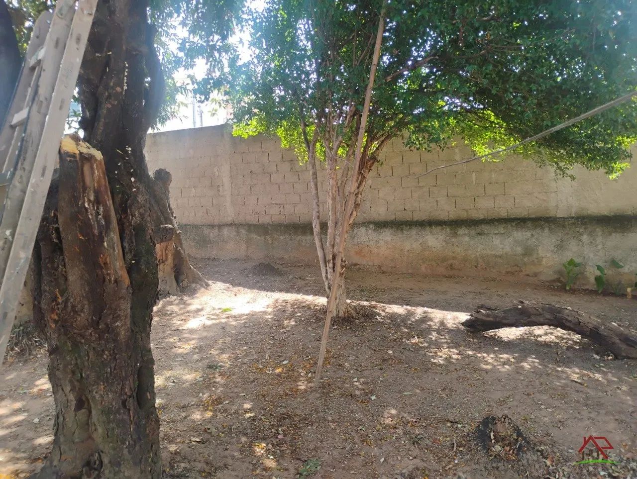 ÓTIMO LOTE NO BAIRRO MANTIQUEIRA - Foto 2