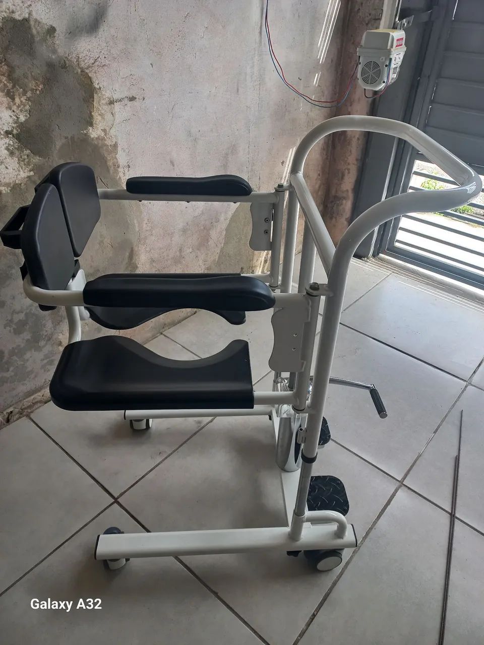 Cadeira de transferência  - Foto 3