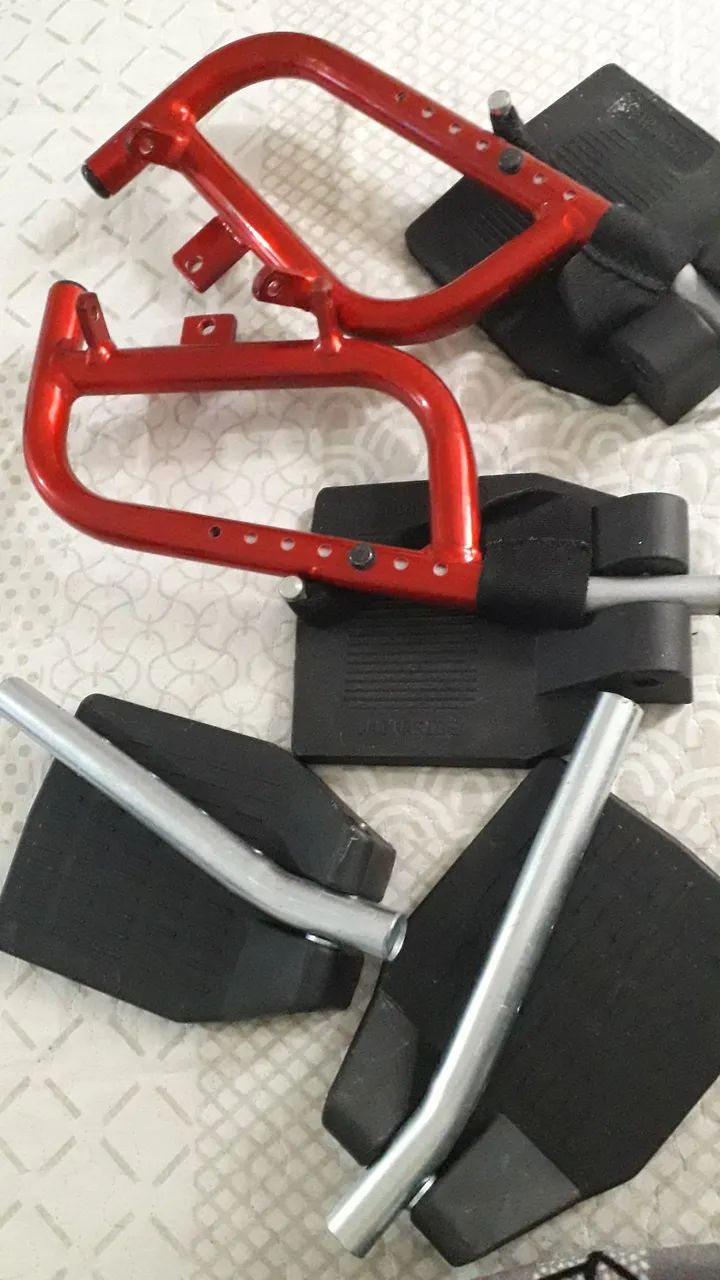 Pedal dá cadeira de rodas 