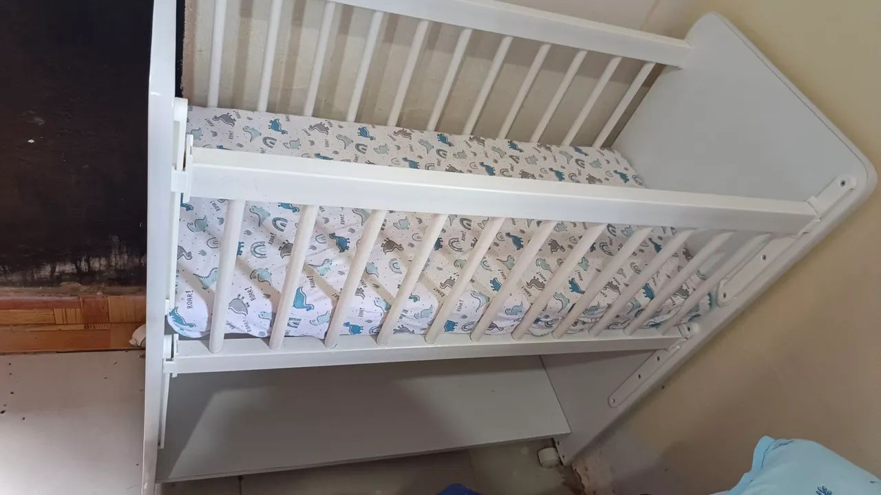 Vendo Mini berço muito bem conservado 