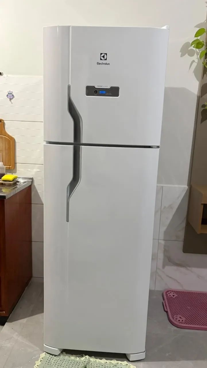 Geladeira Electrolux 371lts