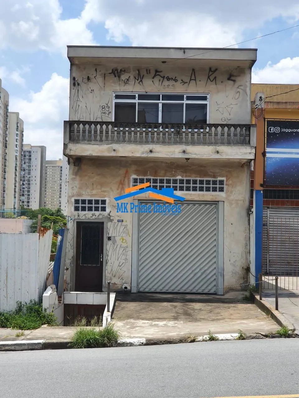 Imóvel Comercial com 2 Casas em Avenida Movimentada no Bela Vista