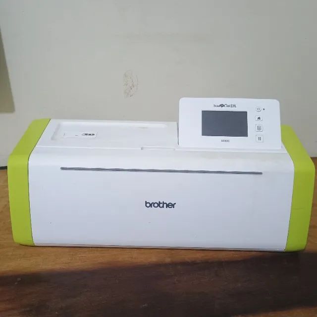 Plotter de corte scancut da brother.