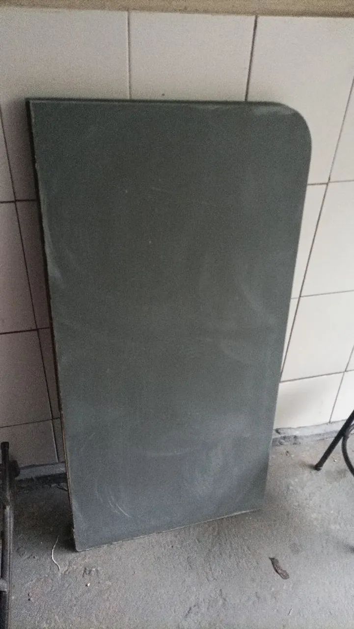 Pedra de ardósia cinza ( $100,00 )