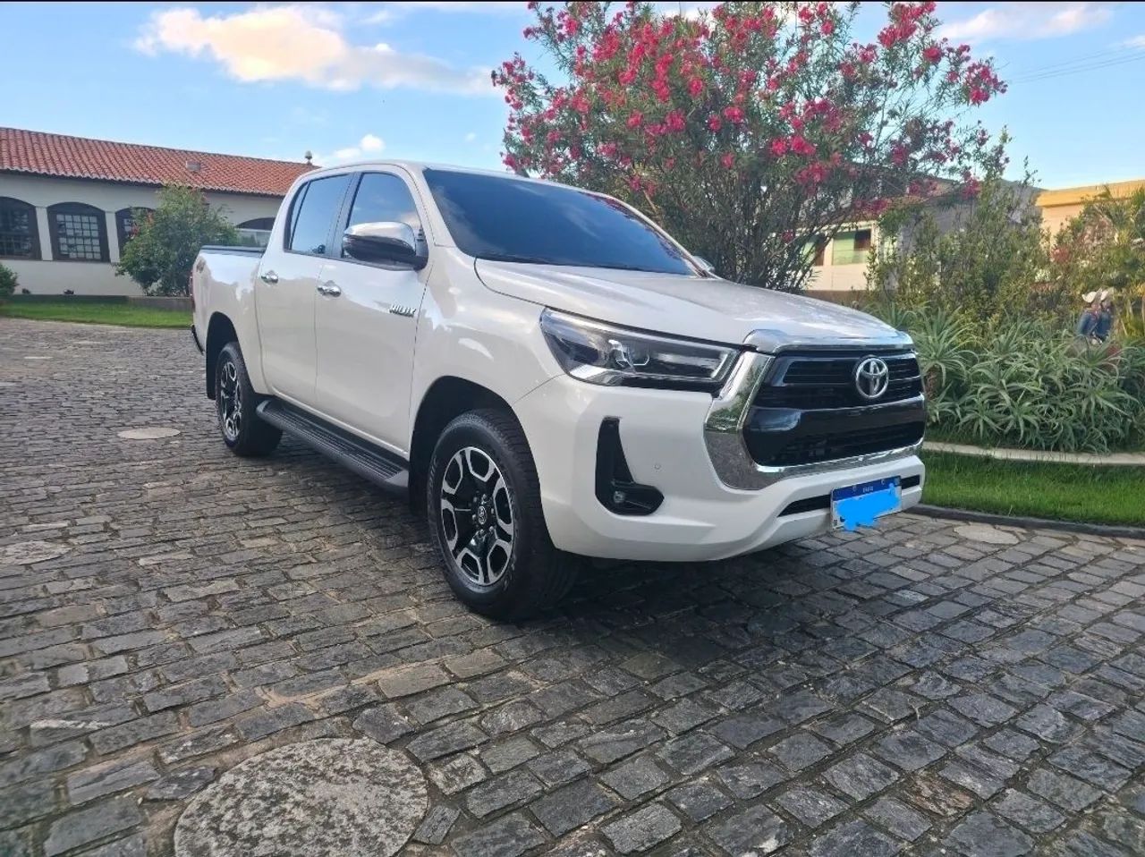 Toyota Hilux CD 4X4 2.8 DIESEL AUT. 2025