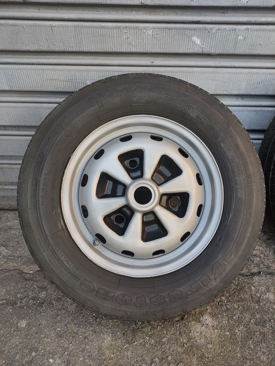 Roda Com Pneu Corcel Belina Del Rey Pampa 