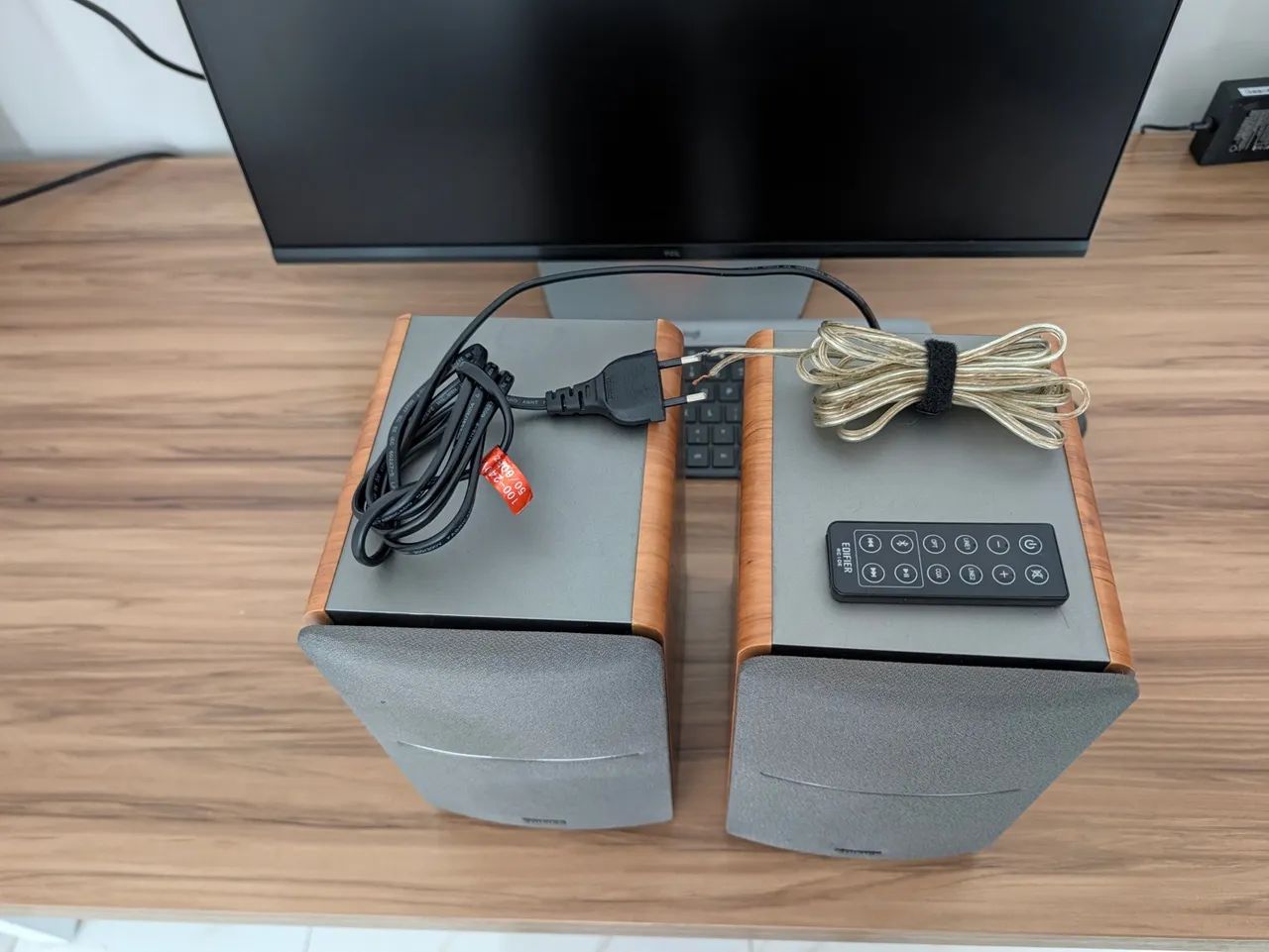 Caixa de Som Edifier r1280db