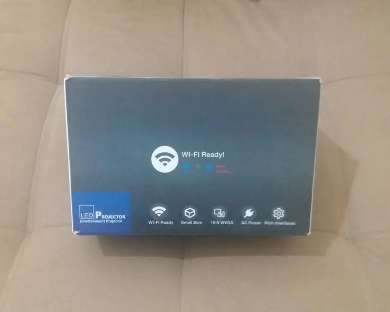 Mini Projetor Wifi Led UNIC - 130 Polegadas 1200 Lumens (Bivolt 110/220v). - Foto 4