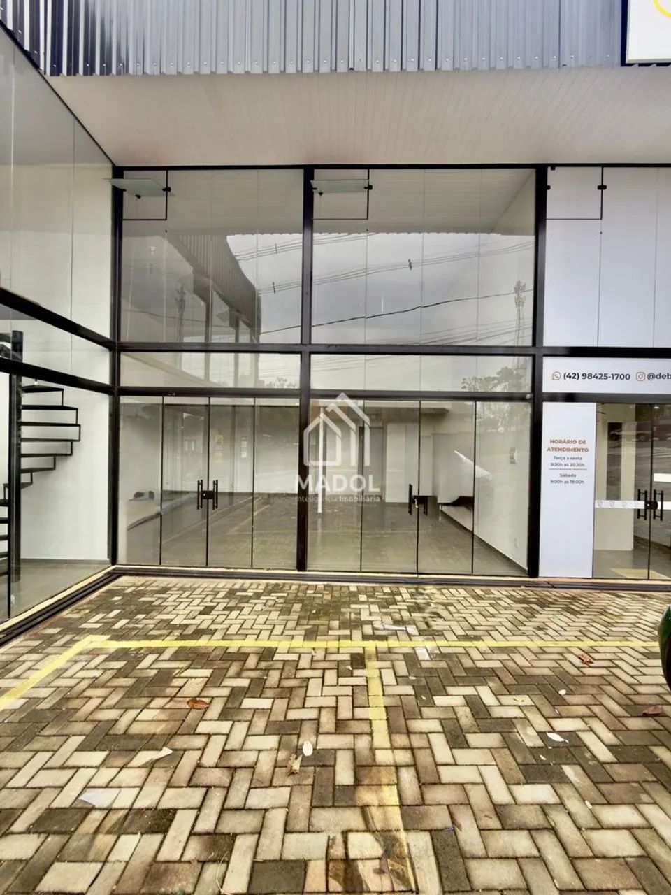 SALA COMERCIAL PARA ALUGAR - OLARIAS