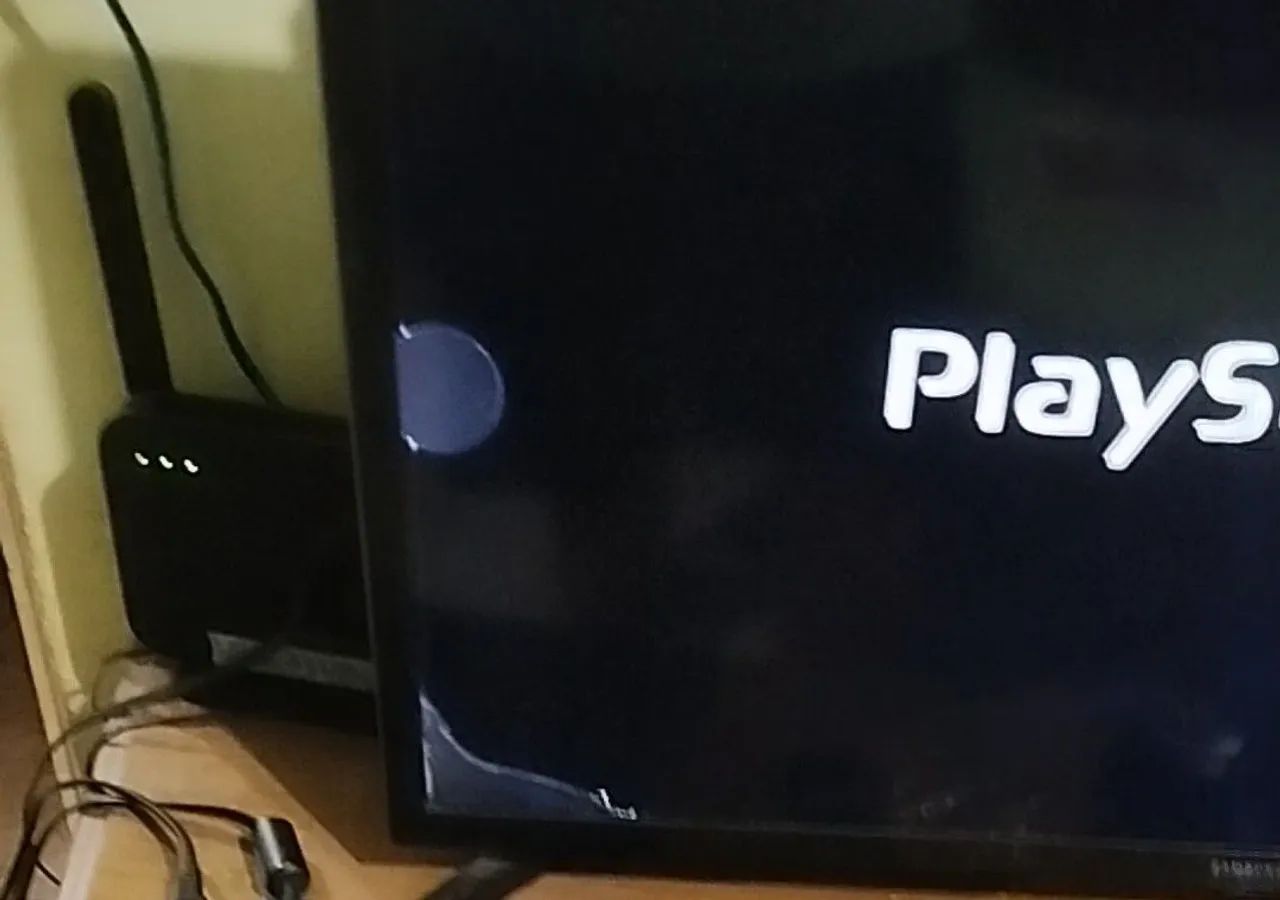 Smart Tv Samsung 32 polegadas series 4/5 com algumas manchas na tela - Foto 3