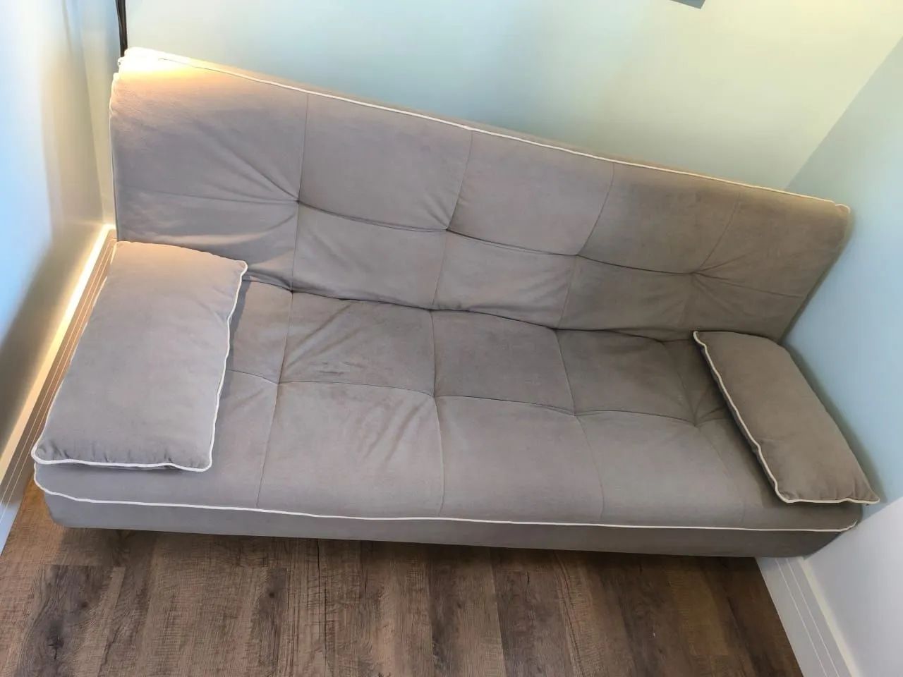 Sofá cama retrátil 