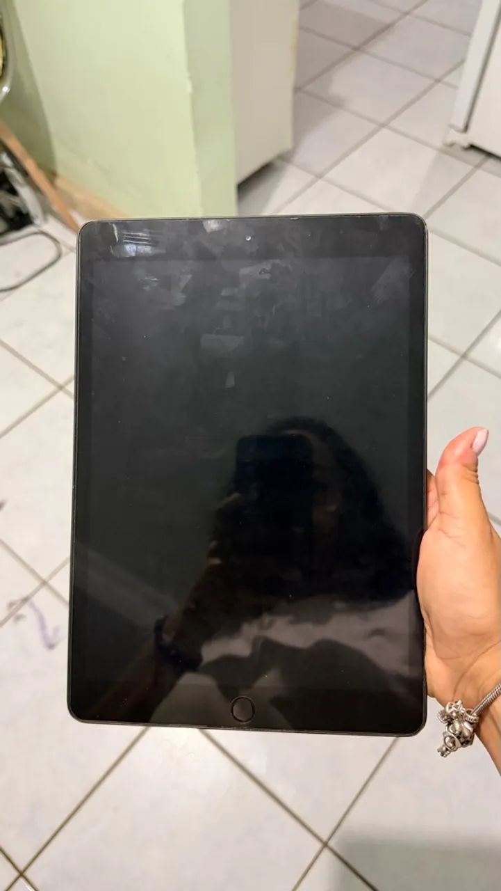 iPad 8 geração usado  - Foto 4
