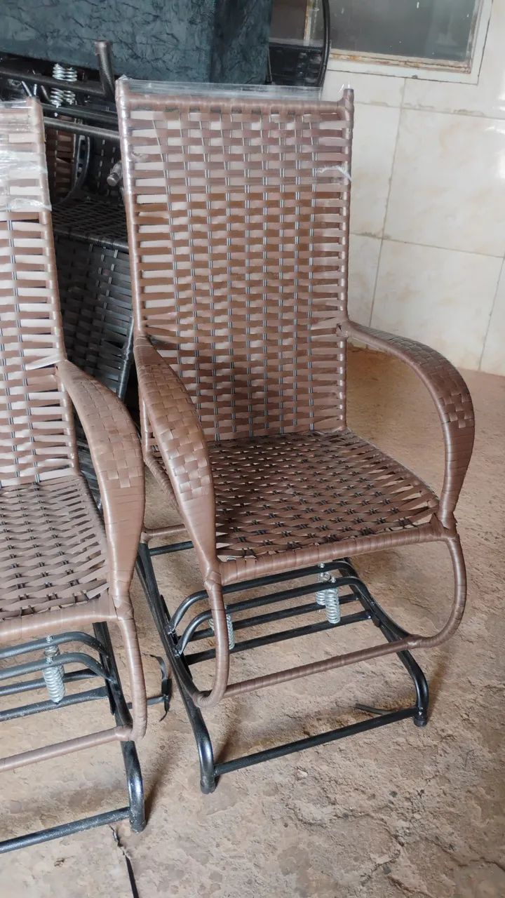 Cadeira de balanço 4 molas pronta entrega  - Foto 2