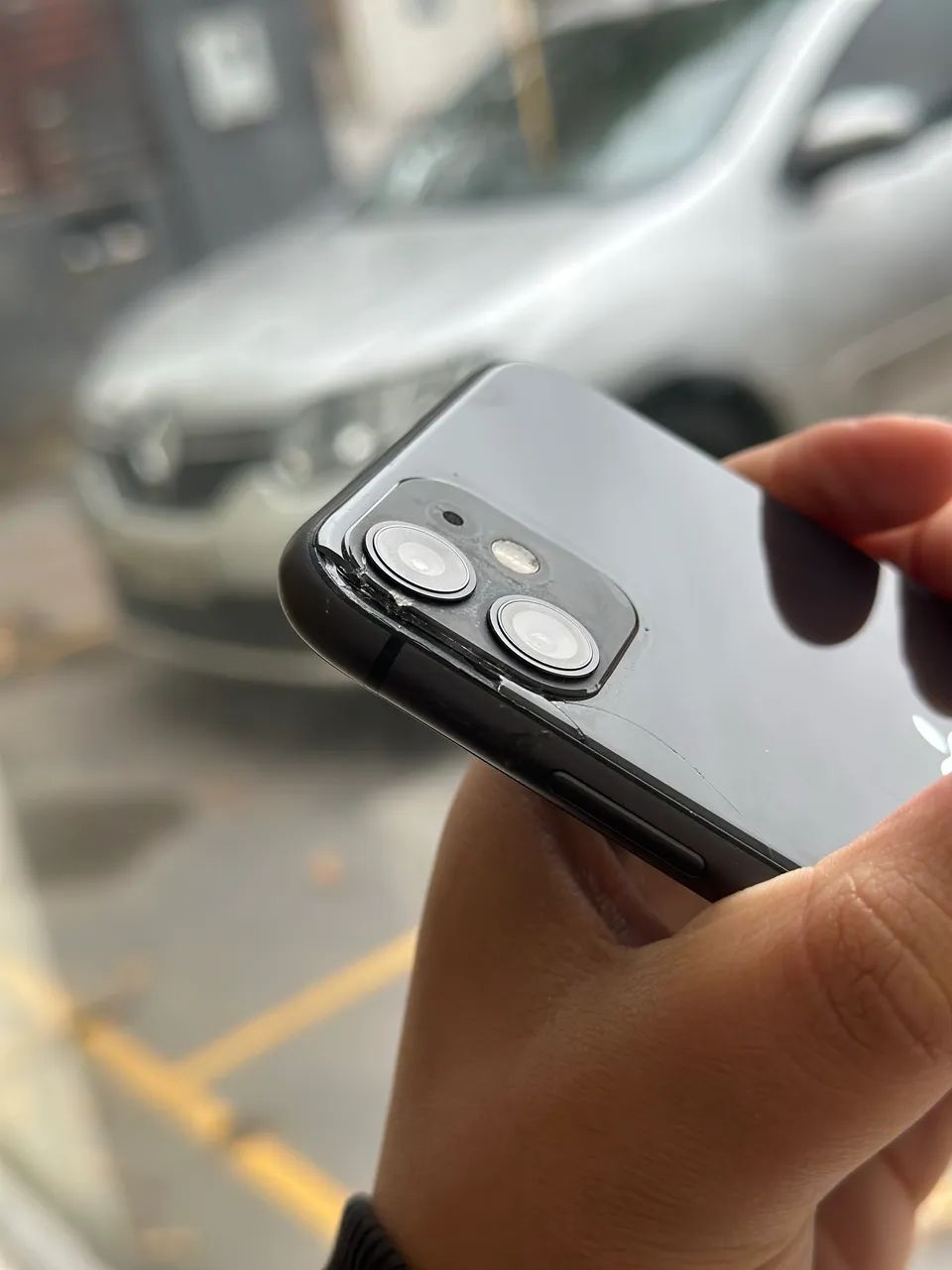 Vendo iphone 11 128gb(Com detalhe) - Foto 2