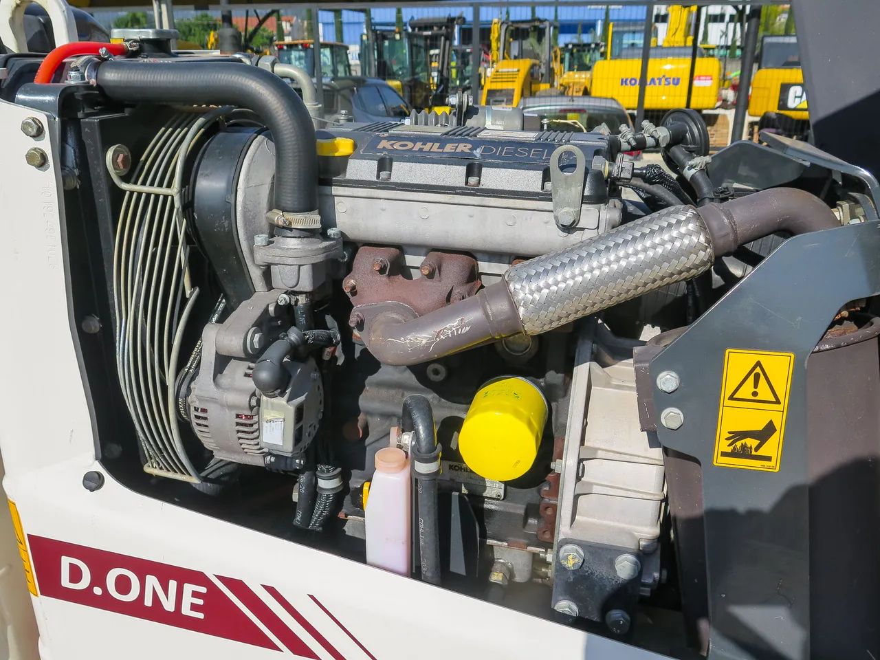 Rolo compactador DYNAPAC D.ONE 2022 com 1.180h de operação - Foto 6