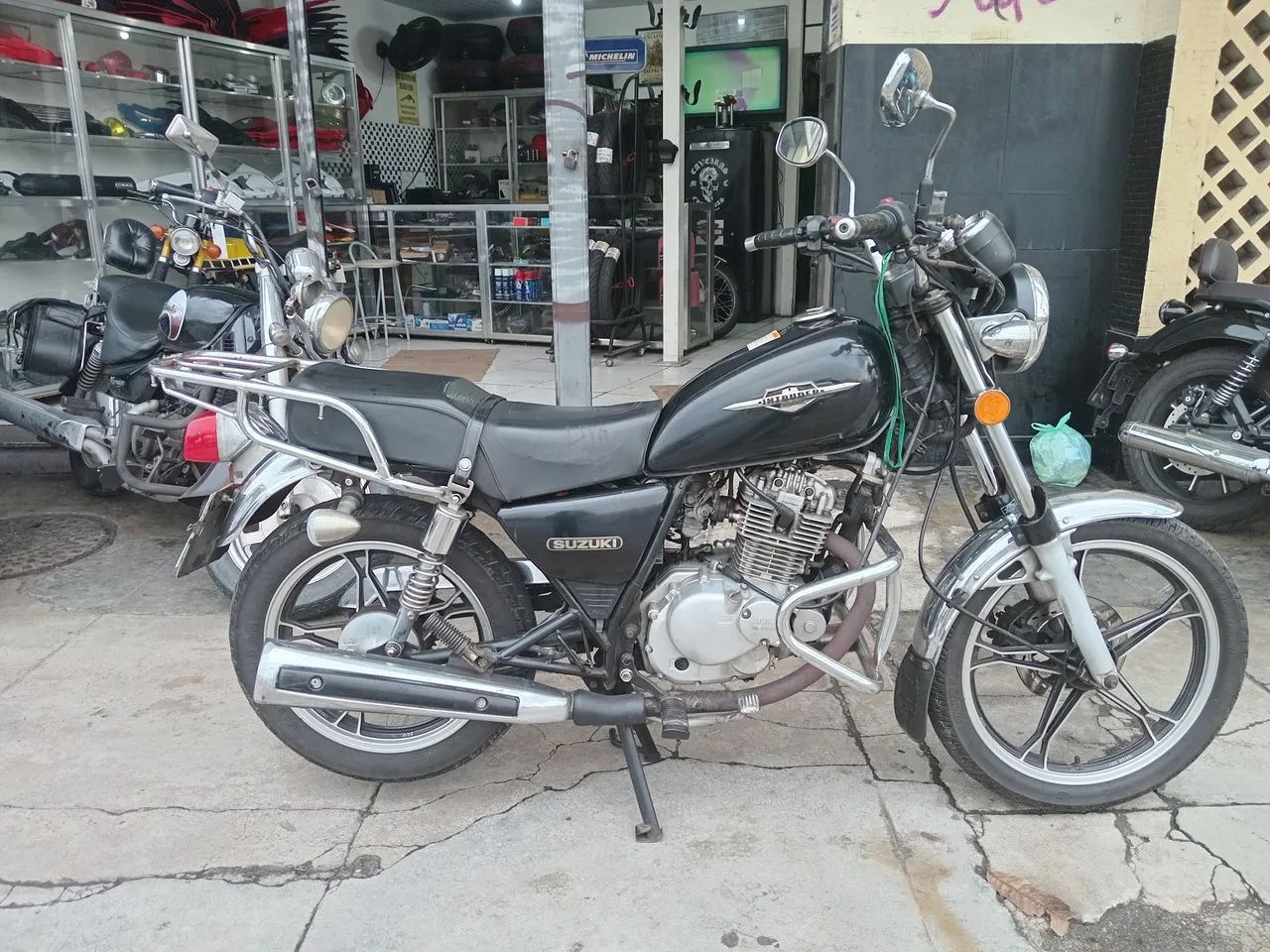Intruder 125 - Foto 2