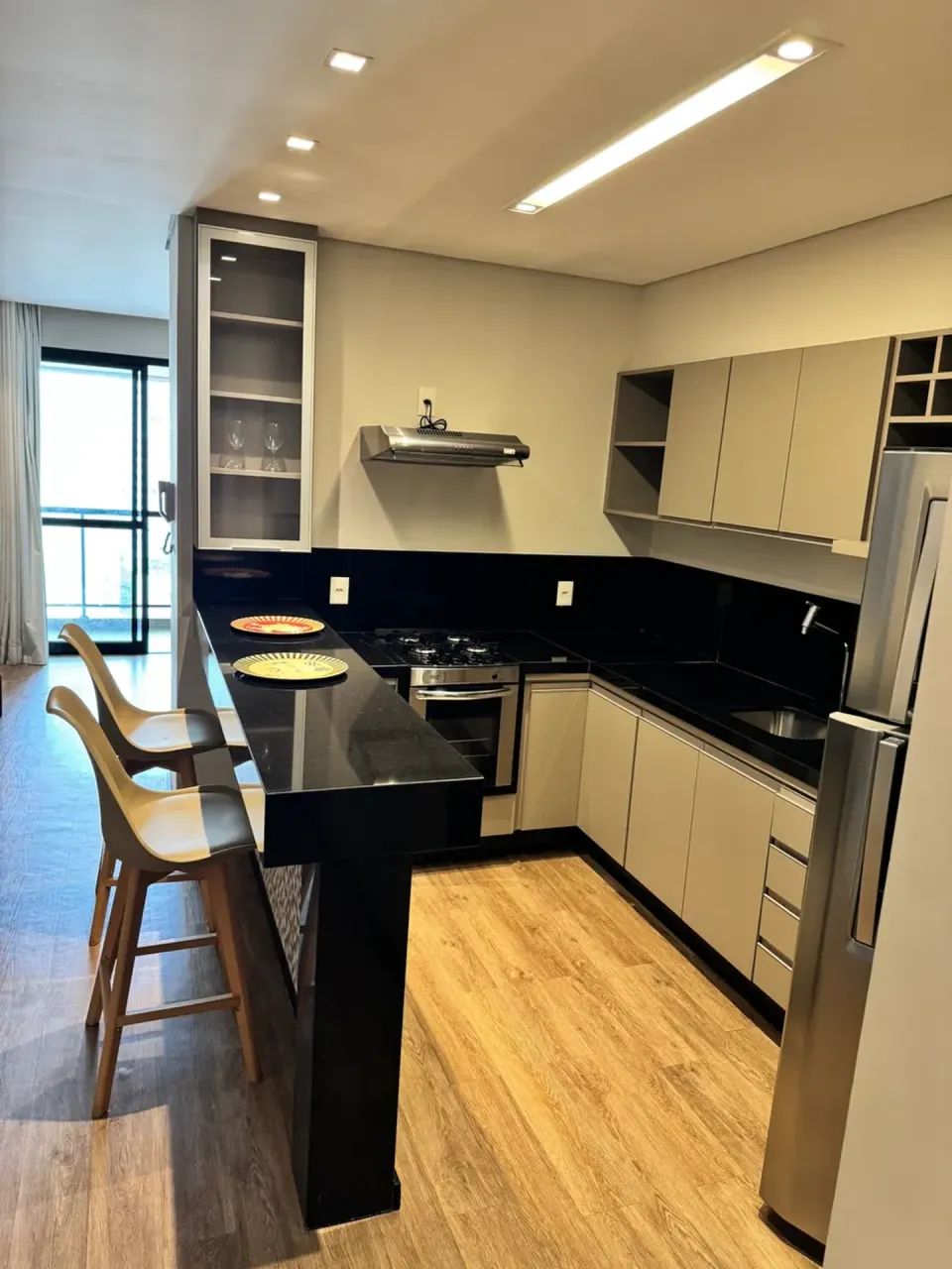Imóvel para aluguel possui 48 metros quadrados com 1 quarto - Foto 2