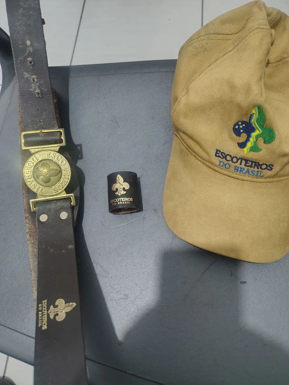 Cinto escoteiro, boné e anel de promessa. - Foto 2