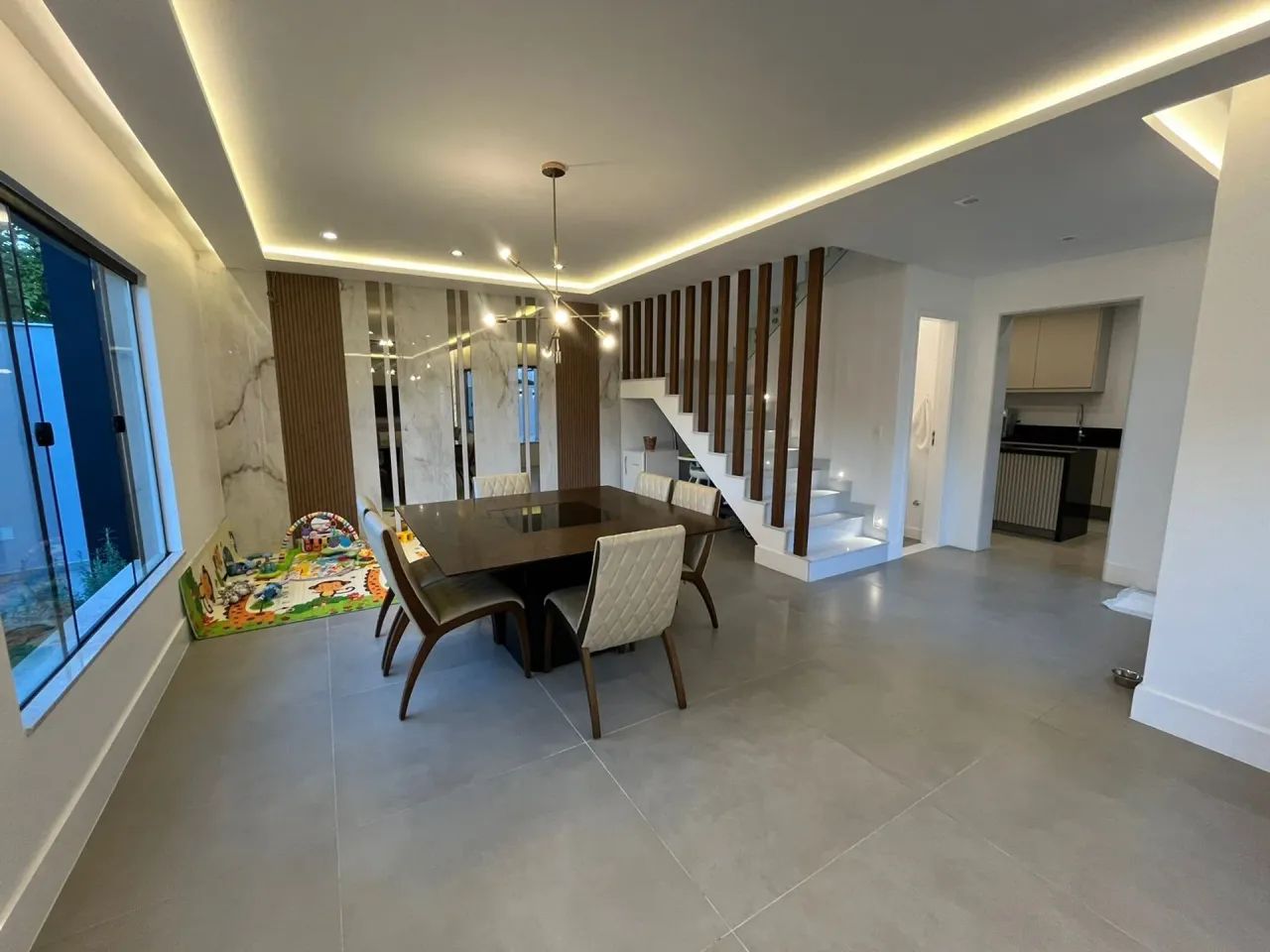 Duplex para venda com 545 metros quadrados com 4 quartos