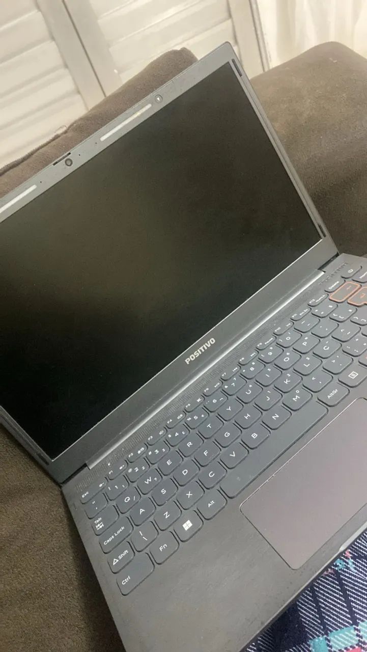 Vendo Notebook Positivo Vision C14
